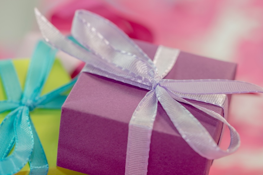 Ha megajándékoznak, milyen ajándéktárgynak tudsz igazán örülni?