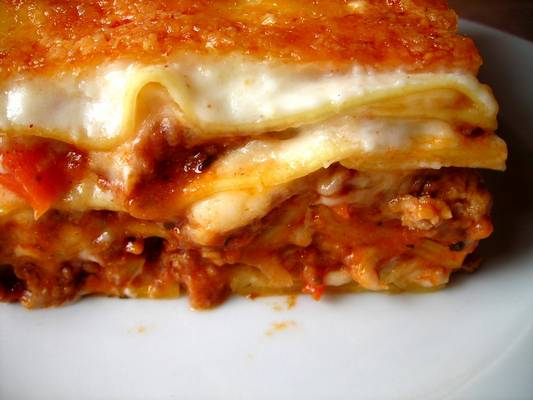Bolognai lasagne - melyik összetevő nem kell bele?