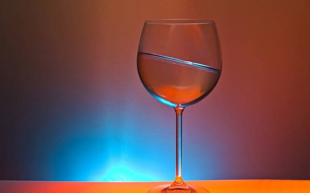 Általában neked félig tele, vagy félig üres a pohár?