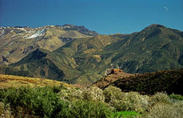 Melyik kontinensen helyezkedik el az Atlasz hegység?