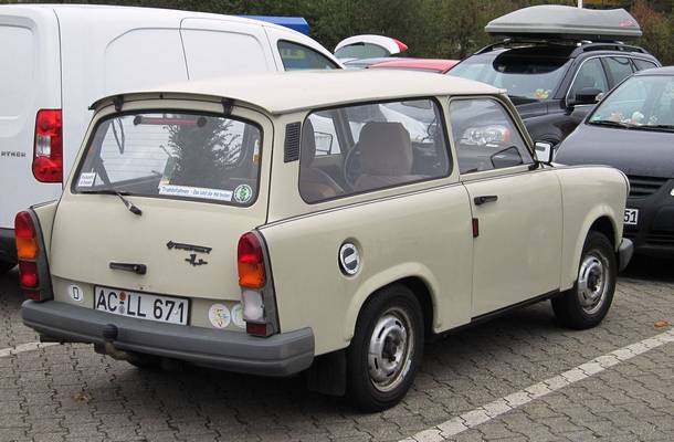 Mikor gyártották az első Trabantot az NDK-ban?