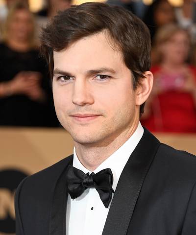 Milyen szakon végzett Ashton Kutcher amerikai színész?