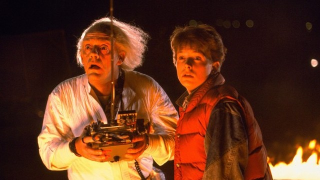 A Vissza a jövőbe című sci-fi vígjátékban Marty McFly szerepét alakította, mely egyszerre világhírűvé is tette. Ki ő?