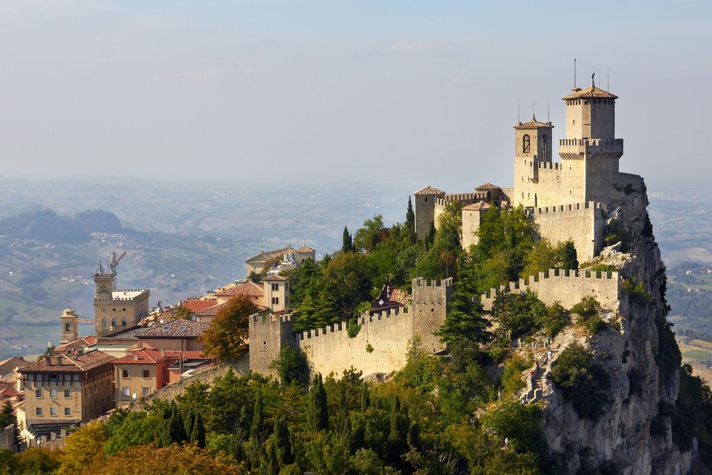 Mi San Marino hivatalos nyelve?