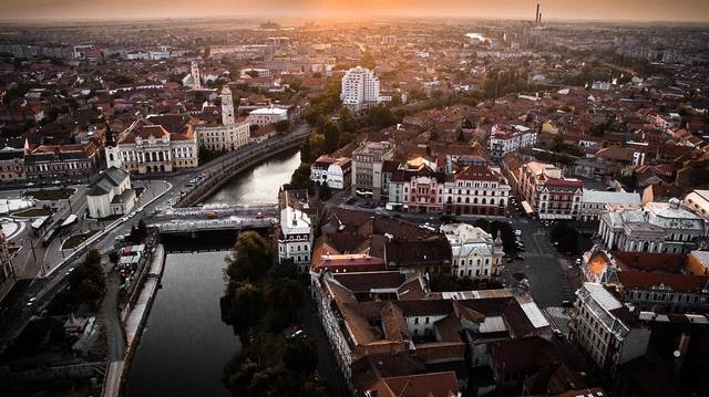 Melyik a romániai város, Oradea magyar neve?