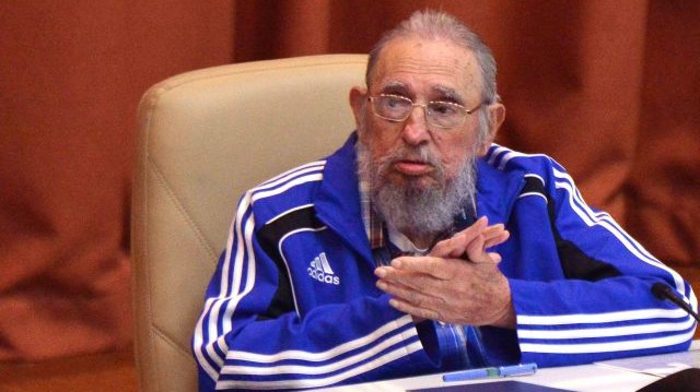 Melyik világmárka leghíresebb "nagykövetévé" vált Fidel Castro (az ő sportruhájukat viselte leggyakrabban)?