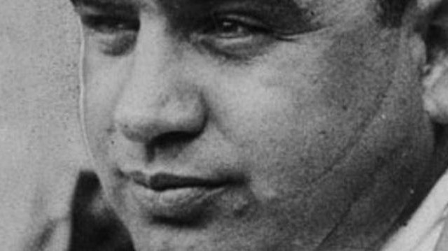 Hogyan szerezte Al Capone arcsebeit, amiről a Sebhelyelyesarcú (Scarface) gúnynevet kapta?