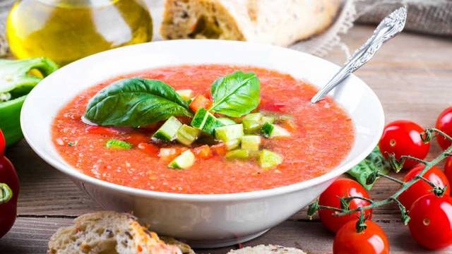Melyik nemzet konyhájának remeke a gazpacho?