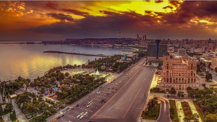 Mi Azerbajdzsán fővárosa?