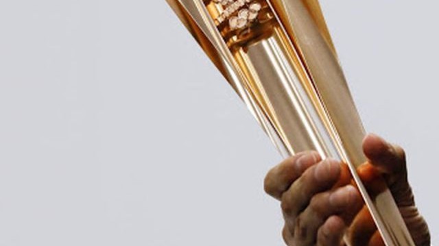 Melyik évben történt meg egyetlen alkalommal, hogy körbehordozása közben kialudt az olimpiai fáklya?