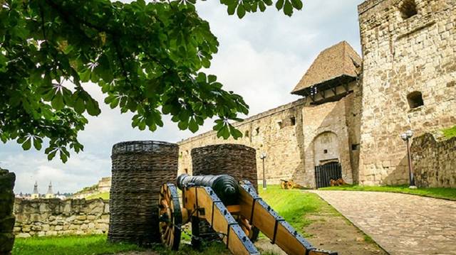 Eger várának történetét sokan ismerik. Mikor volt a ostrom, amikor a várvédők Dobó István kapitány parancsnoksága alatt visszaverték az Oszmán Birodalom túlerőben lévő seregét?