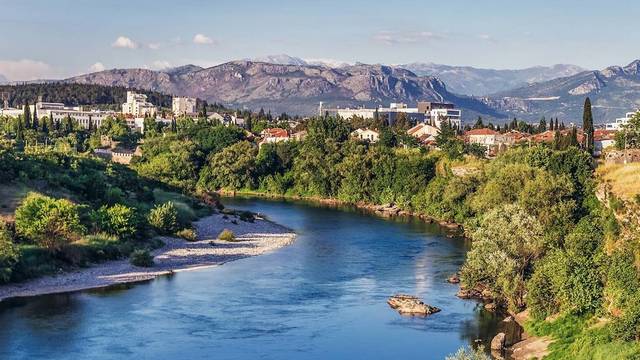 Melyik ország fővárosa Podgorica?