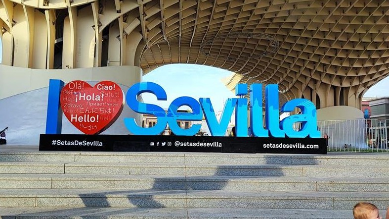 Melyik országban található Sevilla városa?
