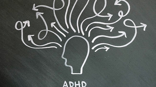 Minek a rövidítése az ADHD?