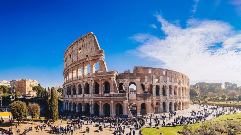 Hol található a Colosseum?