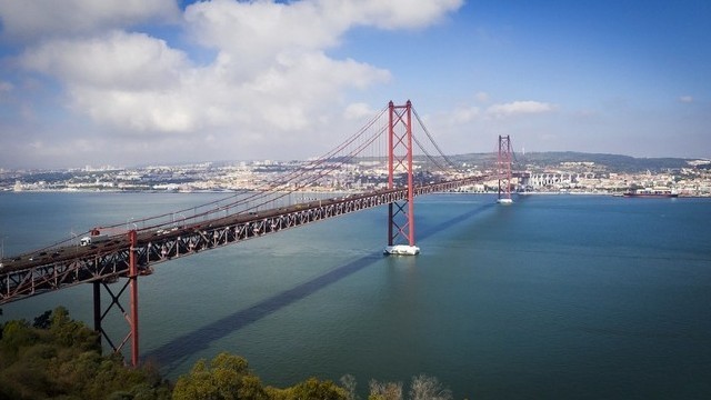 Melyik városban látható a San Franciscó-i Golden Gate mása?