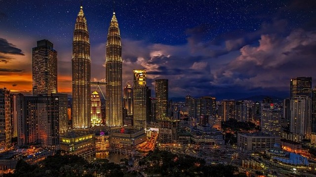 Hol van a Petronas-ikertorony?