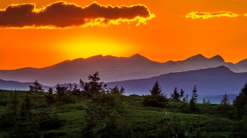 Hogy hívják a Dunakanyarban található nemzeti parkot?