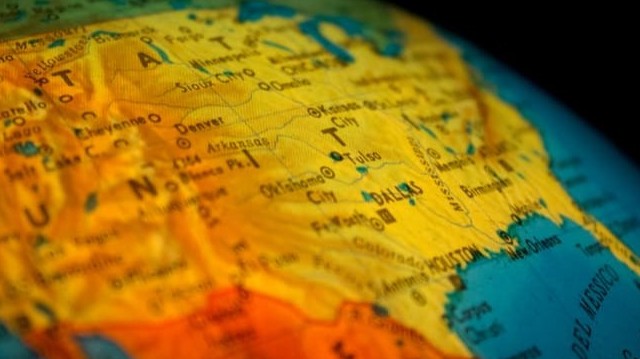 Mi a szlovén gépkocsik nemzetközi jelzése?