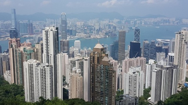 Már nem a brit korona fennhatósága alá tartozó ország.