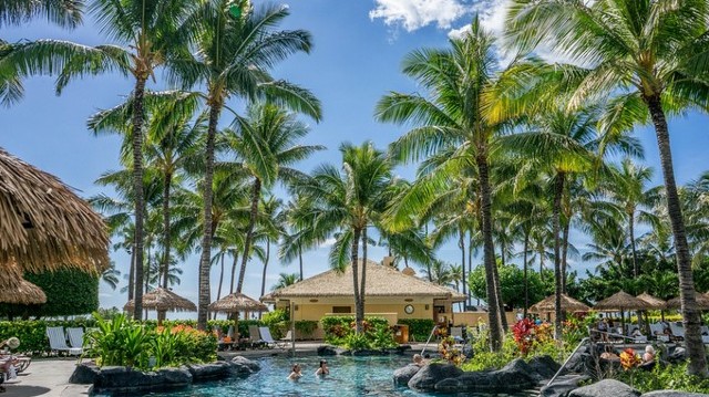 Melyik óceán vagy tenger öleli körül a Hawaii-szigeteket?
