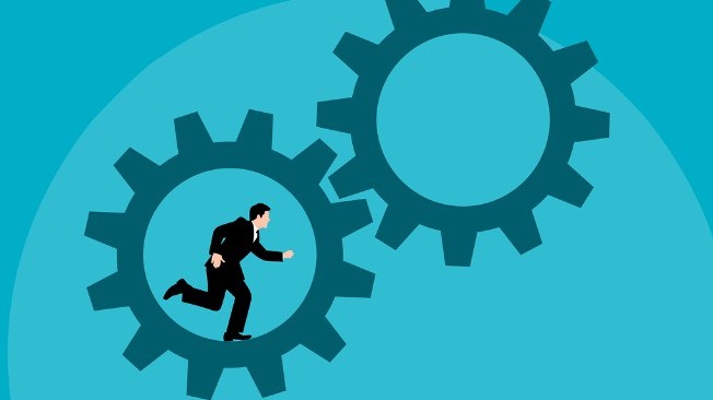 Milyen ember az aki, fejjel megy a falnak?