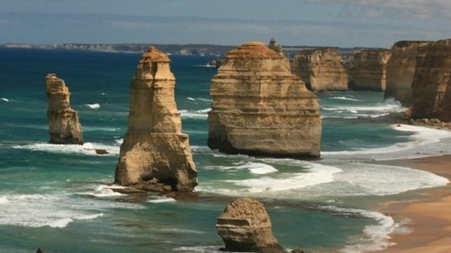 Melyik ország fővárosa Canberra?