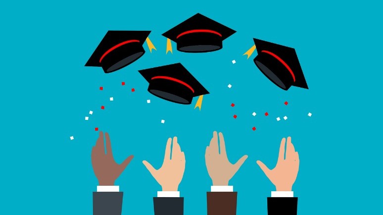 Melyik sav képlete a HNO3 ?